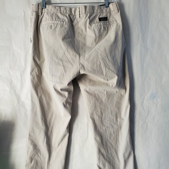 Banana Republic straight leg Khaki pants - Picture 2 of 6